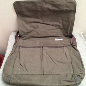 Merona  Messenger Bag Olive Green 16 x 12 x 4